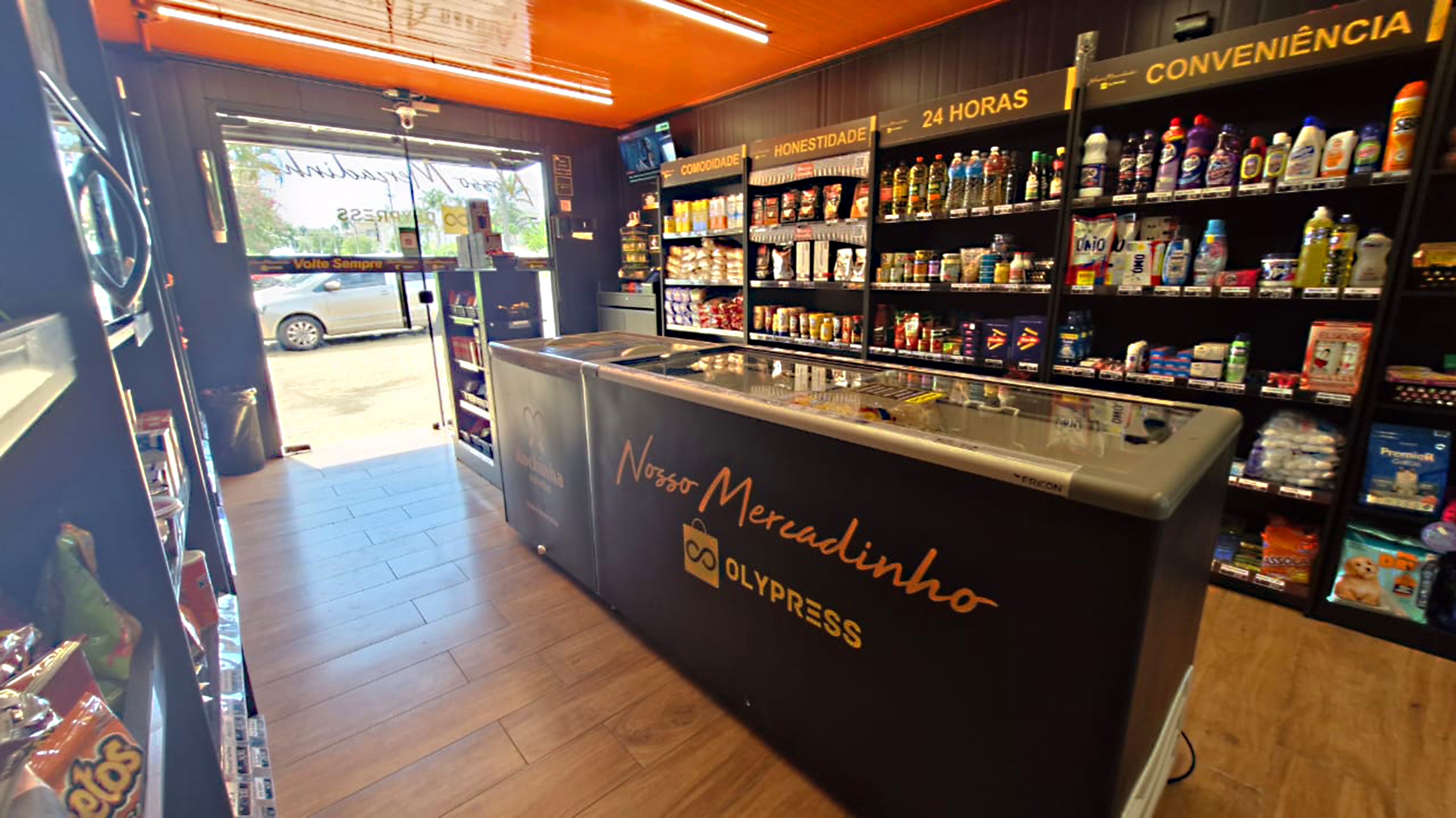 Nosso Mercadinho por dentro
